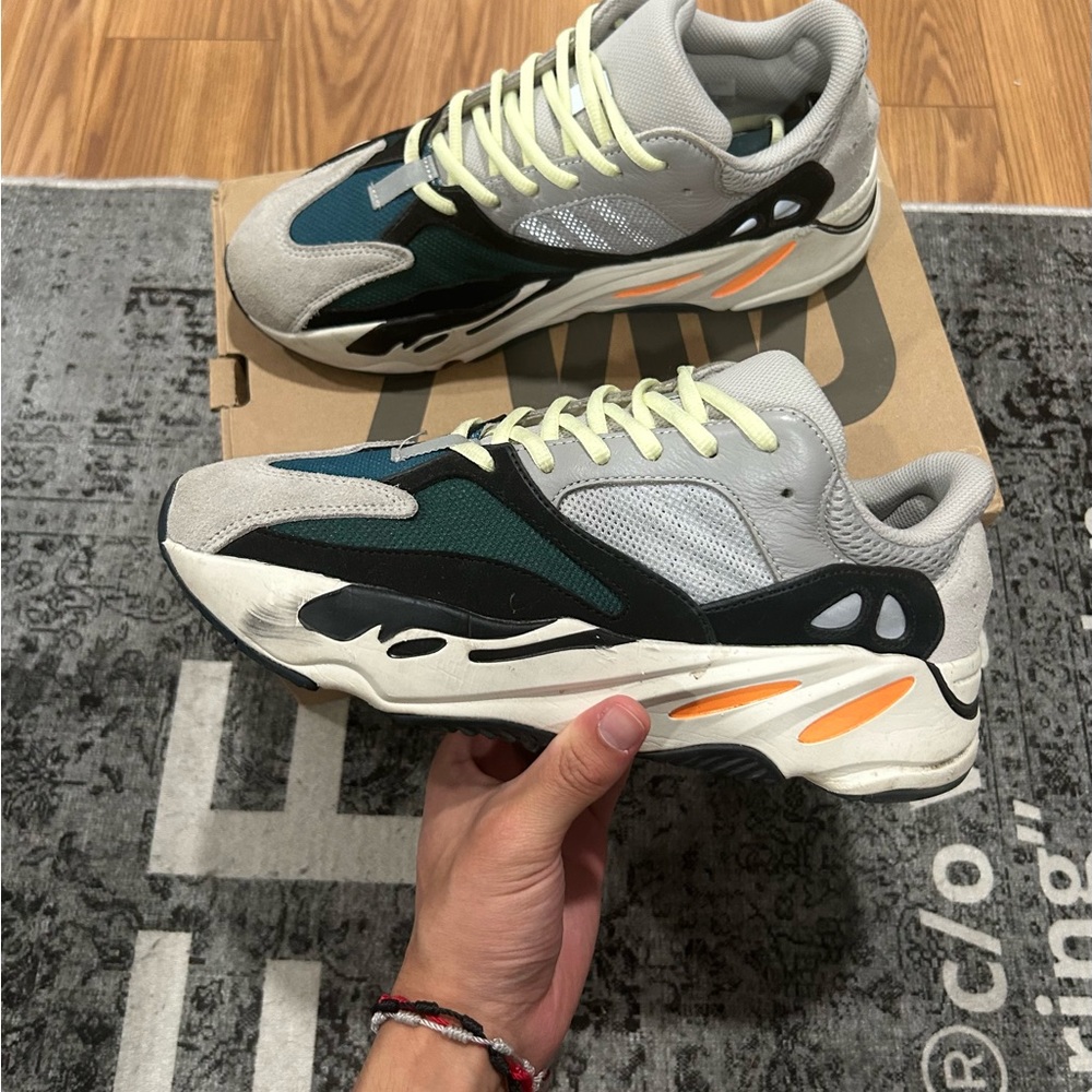 Adidas Yeezy 700 Waverunner